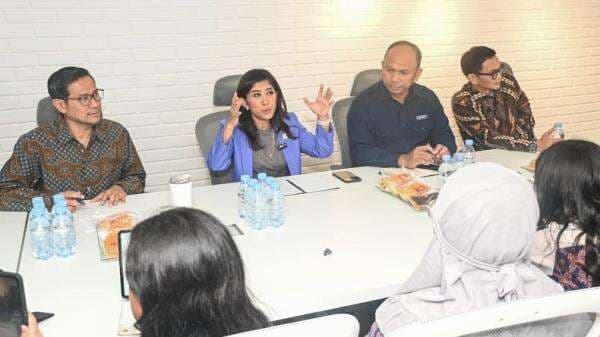 Menkomdigi Siapkan Regulasi Baru, Wajibkan Platform Digital Lindungi Anak Menkomdigi Siapkan Regulasi Baru, Wajibkan Platform Digital Lindungi Anak