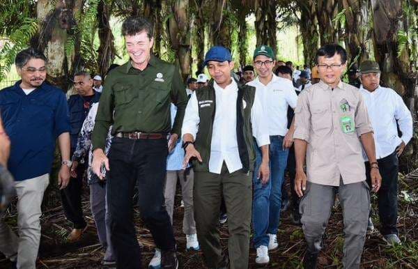 Menteri Kehutanan dan Pertamina NRE Dorong Program Aren Nasional untuk Pengembangan Bioetanol Indonesia Menteri Kehutanan dan Pertamina NRE Dorong Program Aren Nasional untuk Pengembangan Bioetanol Indonesia