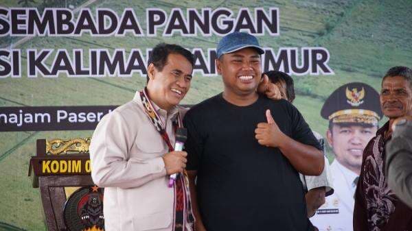 Mentan Apresiasi Petani Milenial yang Berhasil Raup Rp24 Juta per Bulan, Begini Kisahnya Mentan Apresiasi Petani Milenial yang Berhasil Raup Rp24 Juta per Bulan, Begini Kisahnya