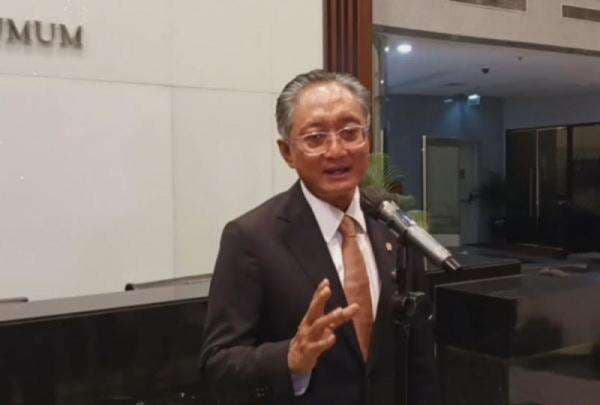 Menteri PU Pecat 3 Pejabat BBPJN Sumut Usai Tejaring OTT KPK Menteri PU Pecat 3 Pejabat BBPJN Sumut Usai Tejaring OTT KPK