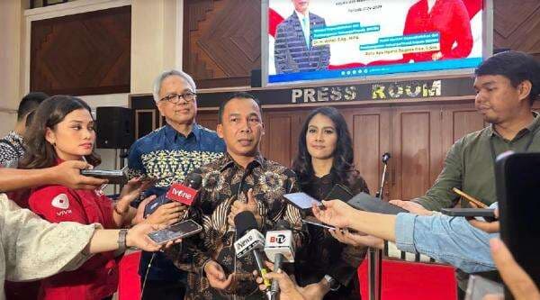 Menteri Wihaji Lantik Prof Budi Setiyono sebagai Sekretaris Kementerian Menteri Wihaji Lantik Prof Budi Setiyono sebagai Sekretaris Kementerian