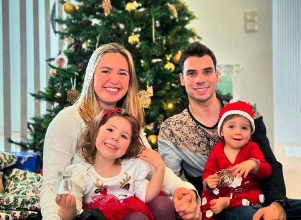 5 Atlet yang Miliki Kisah Cinta Unik, Nomor 1 Nikahi Adik Sendiri 5 Atlet yang Miliki Kisah Cinta Unik, Nomor 1 Nikahi Adik Sendiri