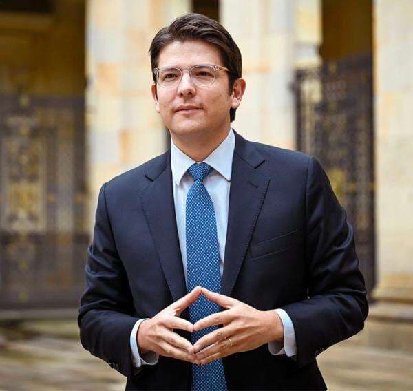 Capres Kolombia Meninggal 2 Bulan Setelah Ditembak di Kepala Saat Kampanye Capres Kolombia Meninggal 2 Bulan Setelah Ditembak di Kepala Saat Kampanye