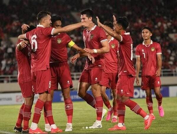 Minggu Bahagia Elkan Baggott: Ipswich Town Promosi ke Premier League, Timnas Indonesia U-23 Lolos Olimpiade Paris 2024!