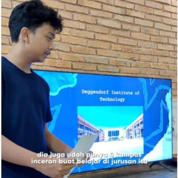 Minta Barang Harus Presentasi, Gaya Parenting Keluarga Ini Tuai Pujian Netizen! Minta Barang Harus Presentasi, Gaya Parenting Keluarga Ini Tuai Pujian Netizen!