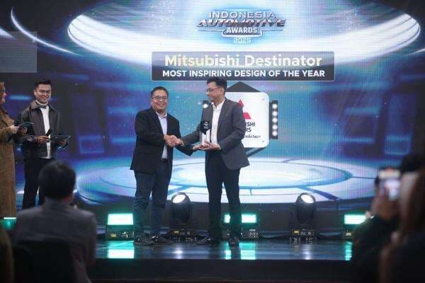 Mitsubishi Destinator Raih Penghargaan Most Inspiring Design of The Year Indonesia Automotive Awards 2025 Mitsubishi Destinator Raih Penghargaan Most Inspiring Design of The Year Indonesia Automotive Awards 2025
