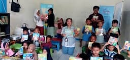 MNC Peduli Donasikan 100 Buku Bacaan di Rumah Pelangi Bekasi