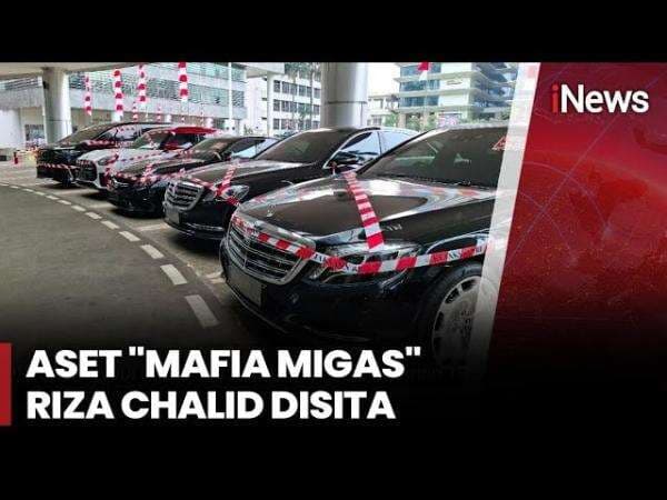 Kejagung Sita 5 Mobil Mewah Diduga Milik Tersangka Korupsi Minyak M Riza Chalid Kejagung Sita 5 Mobil Mewah Diduga Milik Tersangka Korupsi Minyak M Riza Chalid