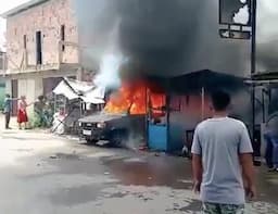 Mobil dan Rumah di Palembang Ludes Terbakar Akibat Korsleting Listrik