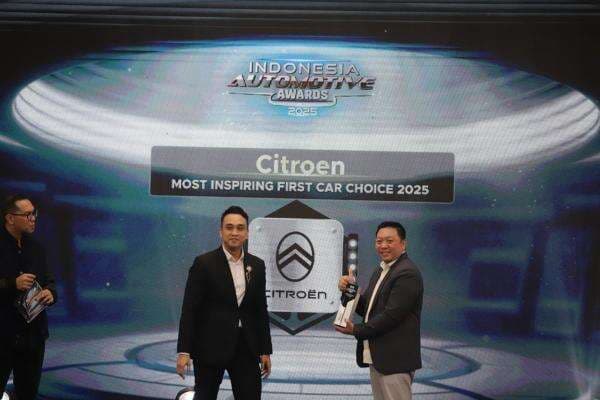 Mobil Nyaman Suspensi Citroen Raih Most Inspiring First Car Choice di Indonesia Automotive Awards 2025 Mobil Nyaman Suspensi Citroen Raih Most Inspiring First Car Choice di Indonesia Automotive Awards 2025