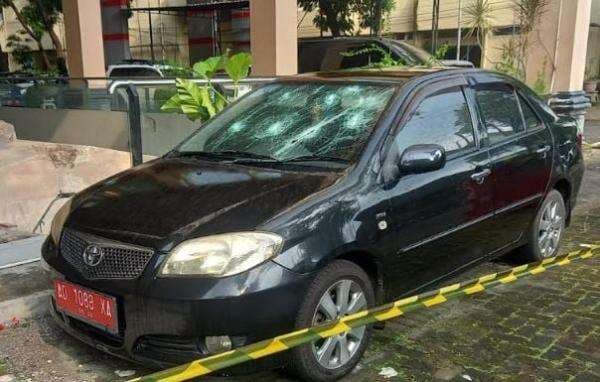 Pria Diduga ODGJ Mengamuk di Balai Kota Solo, Pemkot Evaluasi SOP Keamanan Pria Diduga ODGJ Mengamuk di Balai Kota Solo, Pemkot Evaluasi SOP Keamanan