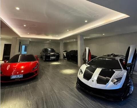 Intip Koleksi Mobil Mewah Raffi Ahmad, Ada yang Harganya Belasan Miliar Intip Koleksi Mobil Mewah Raffi Ahmad, Ada yang Harganya Belasan Miliar