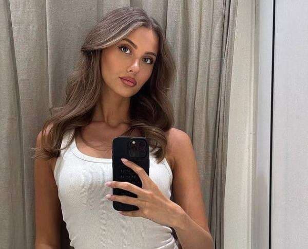 Model Seksi Lux Mackay Siap Panaskan Rematch Oleksandr Usyk vs Daniel Dubois Model Seksi Lux Mackay Siap Panaskan Rematch Oleksandr Usyk vs Daniel Dubois