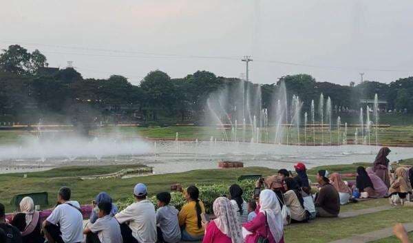 Moms Merapat, Kemenpar Ajak Anak-anak Peduli Lingkungan di Libur Sekolah Moms Merapat, Kemenpar Ajak Anak-anak Peduli Lingkungan di Libur Sekolah