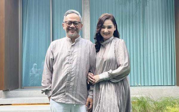 Innalillahi, Ayah Mona Ratuliu Meninggal Dunia Innalillahi, Ayah Mona Ratuliu Meninggal Dunia