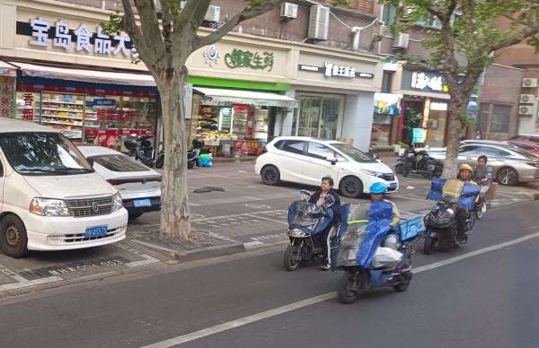 Motor Bensin Punah di China, Jalan Dikuasai Jutaan Kendaraan Listrik Motor Bensin Punah di China, Jalan Dikuasai Jutaan Kendaraan Listrik