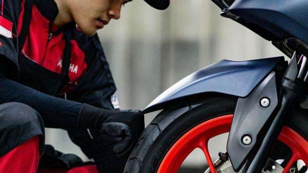 Motor Loyo Pasca-Mudik? 7 Komponen Vital Ini Wajib Diperiksa, Nyawa di Jalan Taruhannya! Motor Loyo Pasca-Mudik? 7 Komponen Vital Ini Wajib Diperiksa, Nyawa di Jalan Taruhannya!