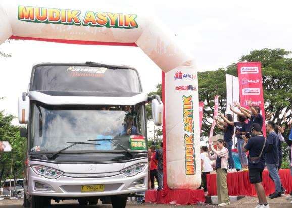 Mudik Asyik Bareng Alfamart, 3.000 Orang Nikmati Perjalanan Gratis ke Kampung Halaman! Mudik Asyik Bareng Alfamart, 3.000 Orang Nikmati Perjalanan Gratis ke Kampung Halaman!
