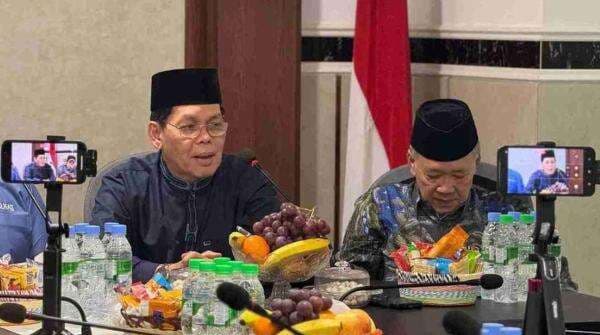 Sekjen MUI Minta Jamaah Haji Bijak Bermedia Sosial, Hati-Hati dalam Publikasi di Dunia Maya Sekjen MUI Minta Jamaah Haji Bijak Bermedia Sosial, Hati-Hati dalam Publikasi di Dunia Maya