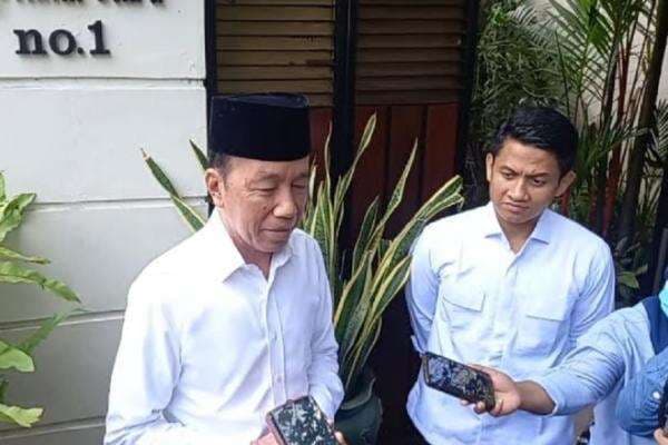 Muncul 12 Nama Terlapor Kasus Dugaan Fitnah Atas Tuduhan Ijazah Palsu, Jokowi Bilang Begini Muncul 12 Nama Terlapor Kasus Dugaan Fitnah Atas Tuduhan Ijazah Palsu, Jokowi Bilang Begini