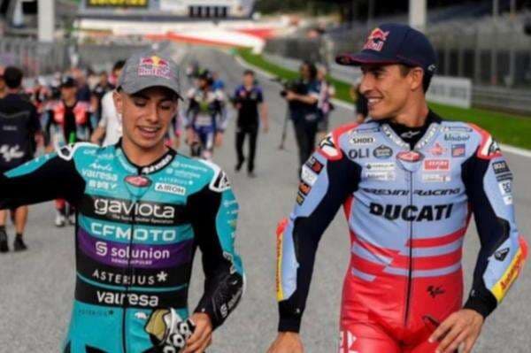 Murid Marc Marquez Berpotensi Pecahkan Rekor Valentino Rossi yang Terukir Selama 27 Tahun! Murid Marc Marquez Berpotensi Pecahkan Rekor Valentino Rossi yang Terukir Selama 27 Tahun!