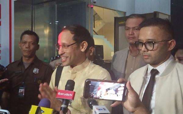 Nadiem Makarim Keluar Gedung KPK Usai 9 Jam Diperiksa Soal Pengadaan Cloud Kemendikbudristek Nadiem Makarim Keluar Gedung KPK Usai 9 Jam Diperiksa Soal Pengadaan Cloud Kemendikbudristek