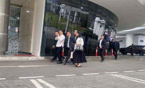 Kejagung Telusuri Kaitan Investasi Google ke Gojek dengan Kasus Pengadaan Laptop Chromebook Kejagung Telusuri Kaitan Investasi Google ke Gojek dengan Kasus Pengadaan Laptop Chromebook