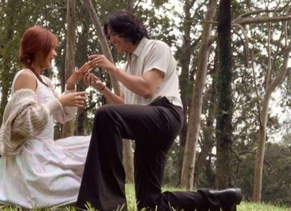 Lamar Nadin Amizah, Faishal Tanjung Ternyata Adik Sheila Dara dan Punya Karier Mentereng Lamar Nadin Amizah, Faishal Tanjung Ternyata Adik Sheila Dara dan Punya Karier Mentereng