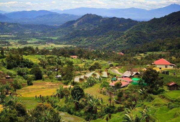 7 Desa Terindah di Indonesia Bikin Hati Terpikat, Nggak Kalah dengan Luar Negeri! 7 Desa Terindah di Indonesia Bikin Hati Terpikat, Nggak Kalah dengan Luar Negeri!