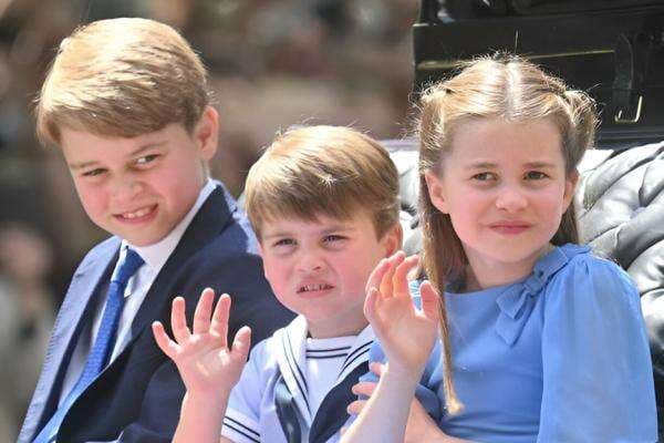 Nama Belakang Tak Biasa Pangeran George, Putri Charlotte, dan Louis yang Jarang Diketahui Nama Belakang Tak Biasa Pangeran George, Putri Charlotte, dan Louis yang Jarang Diketahui