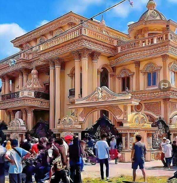 Heboh! Rumah Mewah bak Istana Milik Bandar Narkoba di OKI Sumsel Digeledah BNN Heboh! Rumah Mewah bak Istana Milik Bandar Narkoba di OKI Sumsel Digeledah BNN