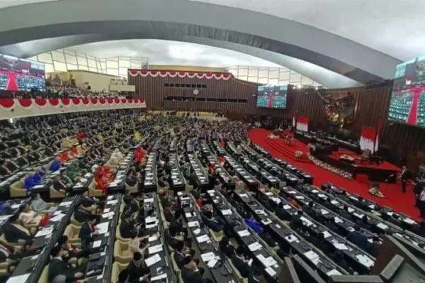 Nasib Usulan Pemakzulan Wapres Gibran Tergantung Parlemen Senayan Nasib Usulan Pemakzulan Wapres Gibran Tergantung Parlemen Senayan