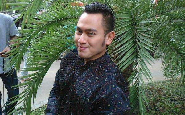 Nassar Cerita Detik-detik Terakhir Ayahnya Meninggal Dunia Nassar Cerita Detik-detik Terakhir Ayahnya Meninggal Dunia