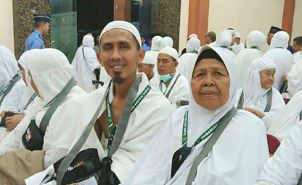 Penantian Panjang Nek Marni, Berjualan Serabi Selama 20 Tahun AkhirnyaBerangkatHaji Penantian Panjang Nek Marni, Berjualan Serabi Selama 20 Tahun AkhirnyaBerangkatHaji