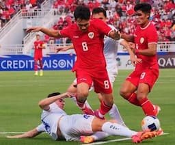 Netizen Geram Timnas Indonesia U-23 Dicurangi saat Kalah 0-2 dari Uzbekistan U-23, Jimmy Napitupulu: Keputusan Wasit Tepat