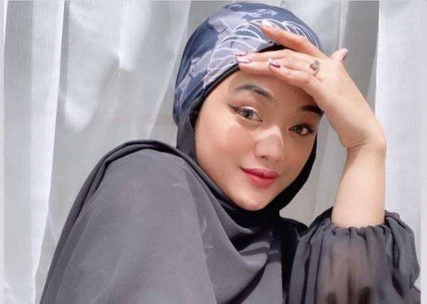 Profil Nur Afifah Balqis, Koruptor Termuda yang Berusia 24 Tahun Profil Nur Afifah Balqis, Koruptor Termuda yang Berusia 24 Tahun
