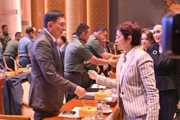 Nurul Arifin Dorong Kesejahteraan Prajurit Jadi Prioritas Utama Penguatan Pertahanan Nasional Nurul Arifin Dorong Kesejahteraan Prajurit Jadi Prioritas Utama Penguatan Pertahanan Nasional