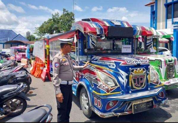 Ironi Odong-Odong, Hiburan Murah yang Mengancam Keselamatan Ironi Odong-Odong, Hiburan Murah yang Mengancam Keselamatan