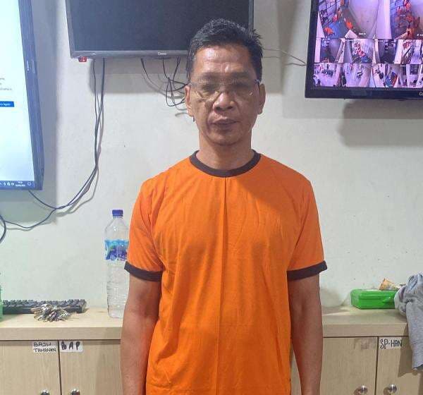 Penampakan Oknum Perawat Lecehkan Pasien di Klinik Tangerang Penampakan Oknum Perawat Lecehkan Pasien di Klinik Tangerang