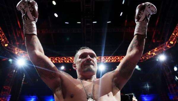 Komentar Mengejutkan Oleksandr Usyk Sapu Bersih Sabuk Kelas Berat usai TKO Daniel Dubois Komentar Mengejutkan Oleksandr Usyk Sapu Bersih Sabuk Kelas Berat usai TKO Daniel Dubois