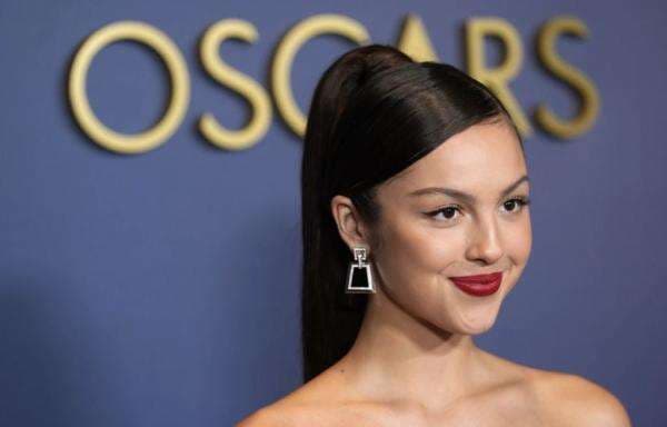 Penyanyi Cantik Olivia Rodrigo Dukung Palestina: Situasinya Mengerikan, Tak Bisa Diterima! Penyanyi Cantik Olivia Rodrigo Dukung Palestina: Situasinya Mengerikan, Tak Bisa Diterima!