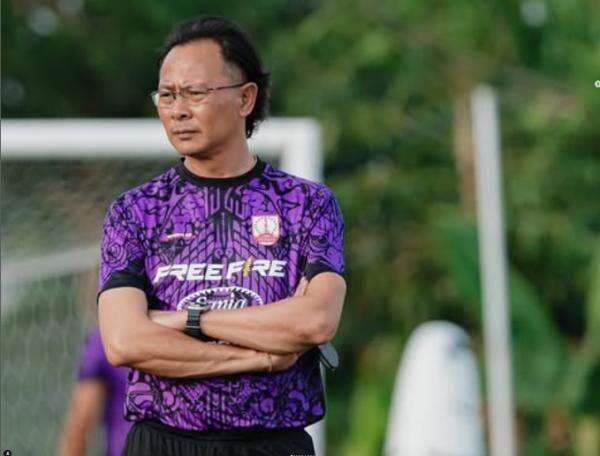 Ong Kim Swee Ungkap Alasan Persis Solo Kalah 0-1 dari Persib Bandung Ong Kim Swee Ungkap Alasan Persis Solo Kalah 0-1 dari Persib Bandung
