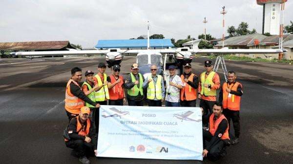 Pemprov DKI Pastikan Modifikasi Cuaca Berhasil, Hujan Ekstrem Bisa Diminimalkan Pemprov DKI Pastikan Modifikasi Cuaca Berhasil, Hujan Ekstrem Bisa Diminimalkan