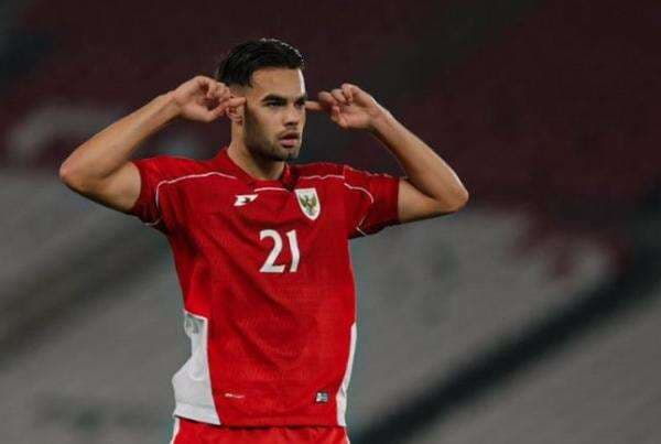 Otot Jens Raven Bermasalah, Begini Kondisinya Jelang Timnas Indonesia U-23 vs Filipina U-23 Otot Jens Raven Bermasalah, Begini Kondisinya Jelang Timnas Indonesia U-23 vs Filipina U-23