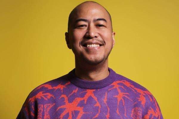 Pandji Pragiwaksono Salut dengan Sikap Kedua Anaknya yang Kini Lebih Religius Pandji Pragiwaksono Salut dengan Sikap Kedua Anaknya yang Kini Lebih Religius