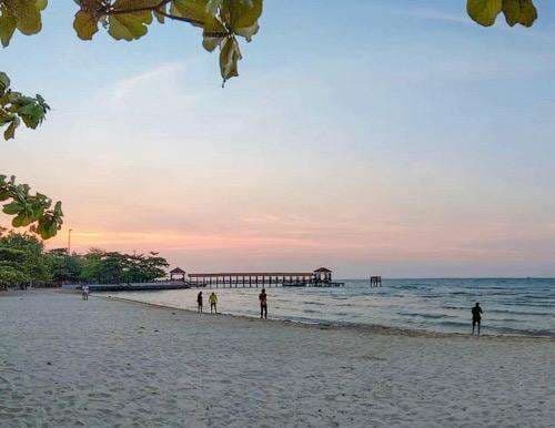 10 Tempat Wisata di Jepara: Destinasi Pantai yang Wajib Dikunjungi 10 Tempat Wisata di Jepara: Destinasi Pantai yang Wajib Dikunjungi