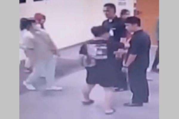 Parah! Keluarga Pasien Diduga Aniaya Satpam Rumah Sakit hingga Muntah Darah dan Kejang-kejang Parah! Keluarga Pasien Diduga Aniaya Satpam Rumah Sakit hingga Muntah Darah dan Kejang-kejang