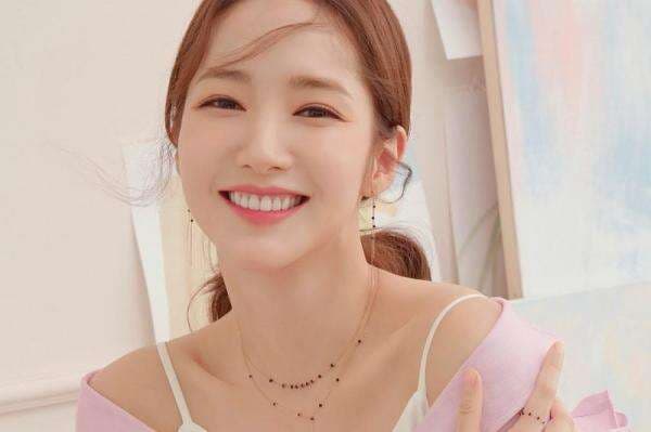 Kontrak Berakhir, Park Min Young Resmi Tinggalkan Hook Entertainment Kontrak Berakhir, Park Min Young Resmi Tinggalkan Hook Entertainment