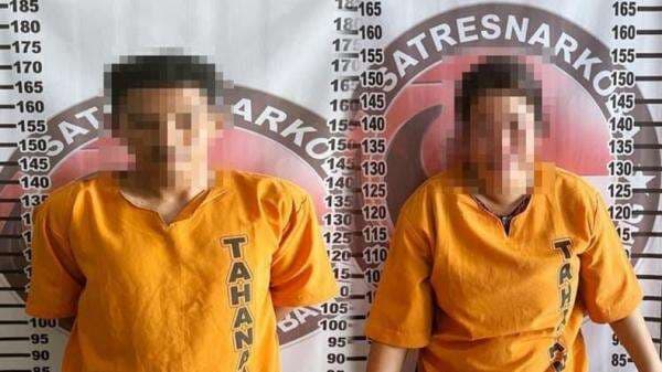 Pasutri Jadi Bandar Narkoba di Tulang Bawang Lampung Ditangkap Polisi Pasutri Jadi Bandar Narkoba di Tulang Bawang Lampung Ditangkap Polisi