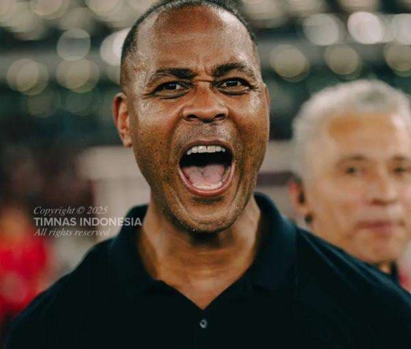 Jelang Timnas Indonesia vs Jepang, Patrick Kluivert Ungkap Pentingnya Dukungan Suporter Jelang Timnas Indonesia vs Jepang, Patrick Kluivert Ungkap Pentingnya Dukungan Suporter